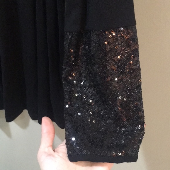 Sequins Boutique Top - Picture 3 of 3